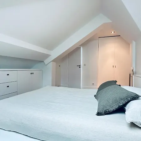 One - Last Floor - Vendome / Madeleine