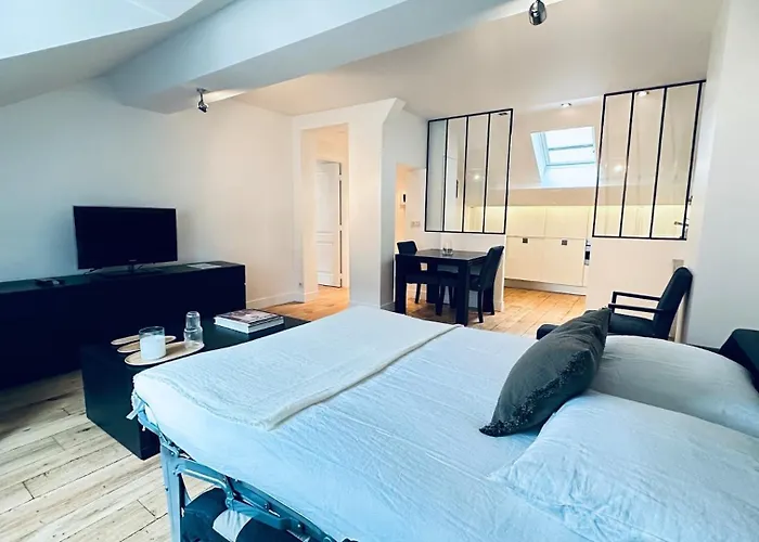 Апартаменты One - Last Floor - Vendome / Madeleine *